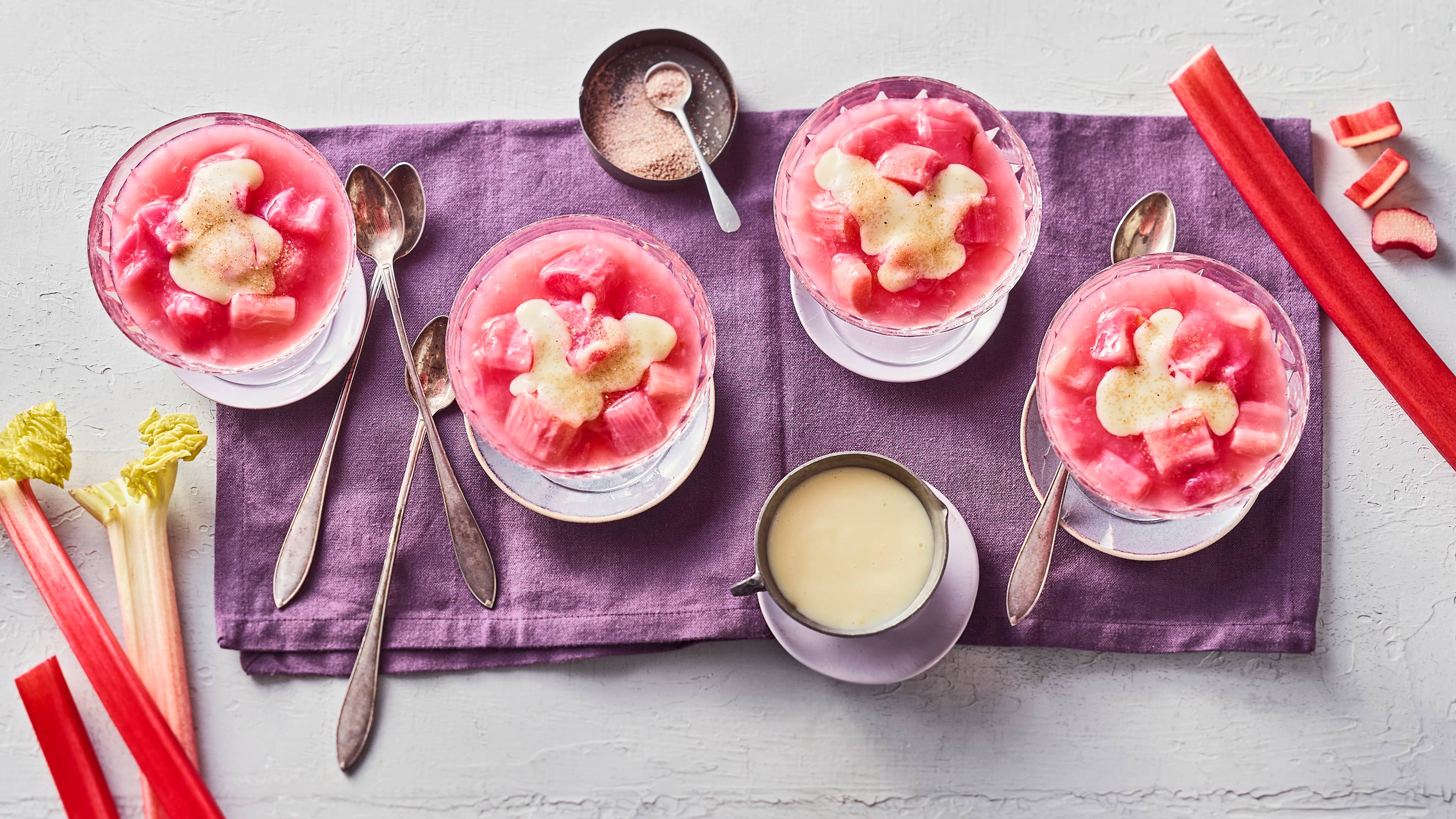 Rhabarbergrütze - Rezept | EDEKA
