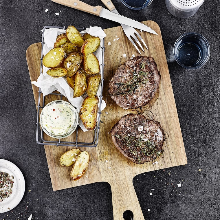 Rinderfilet an Kräuterbutter