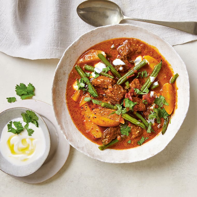 Rindfleisch-Curry mit Kartoffeln und Bohnen