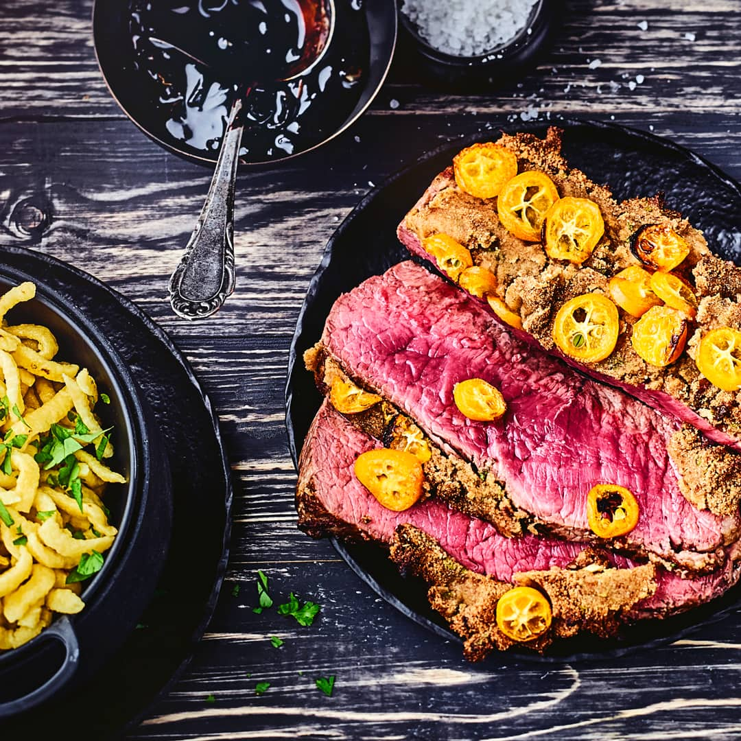 Roastbeef mit Kräuterkruste - Rezept | EDEKA