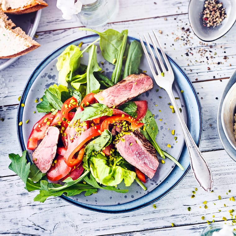 Roastbeefsteak mit Salat