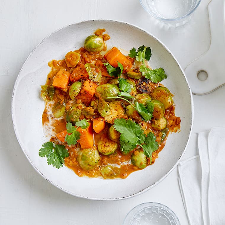 Rosenkohl-Curry mit Süßkartoffeln