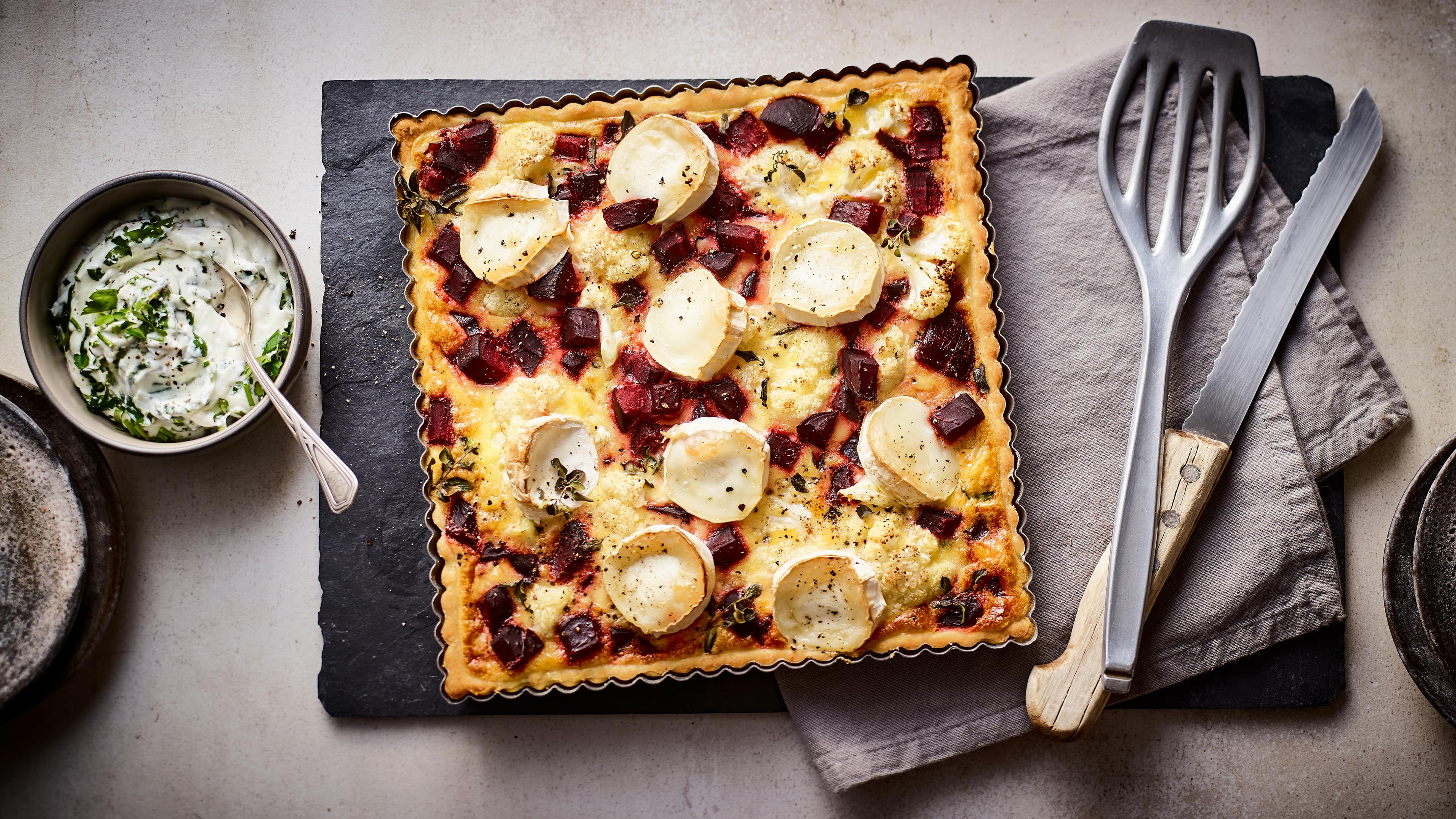 Rote-Bete-Ziegenkäse-Tarte - Rezept | EDEKA