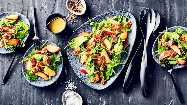 Salat mit Distelöldressing