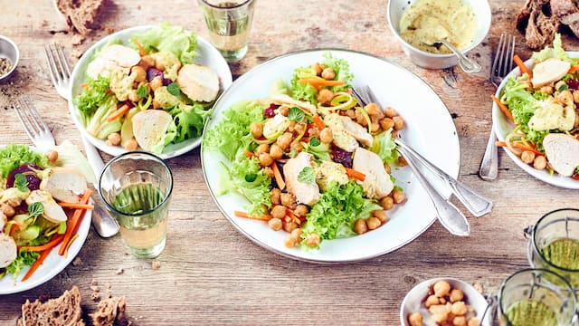 Salat mit Hähnchen