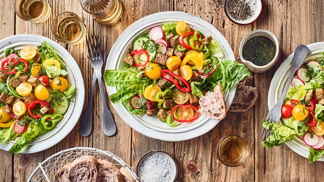 Salat mit Kräuter-Tofu