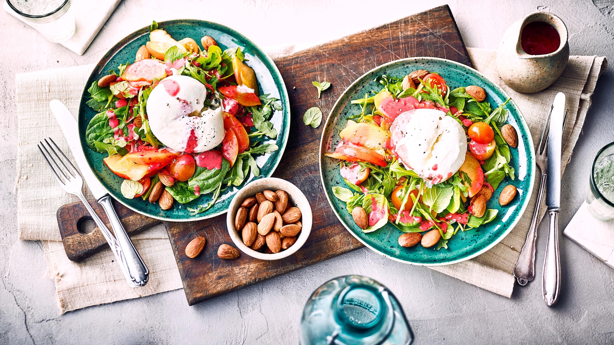 Burrata-Salat mit Nektarinen