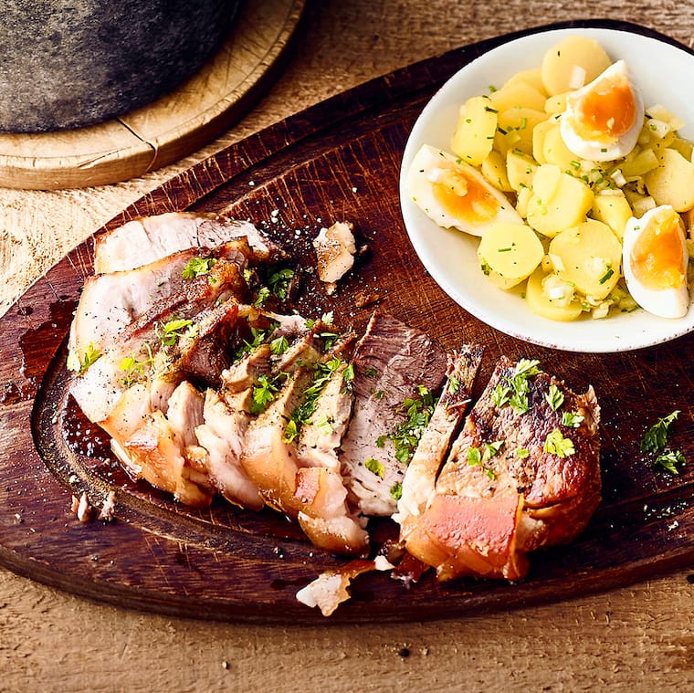 Schäufele mit Kartoffelsalat