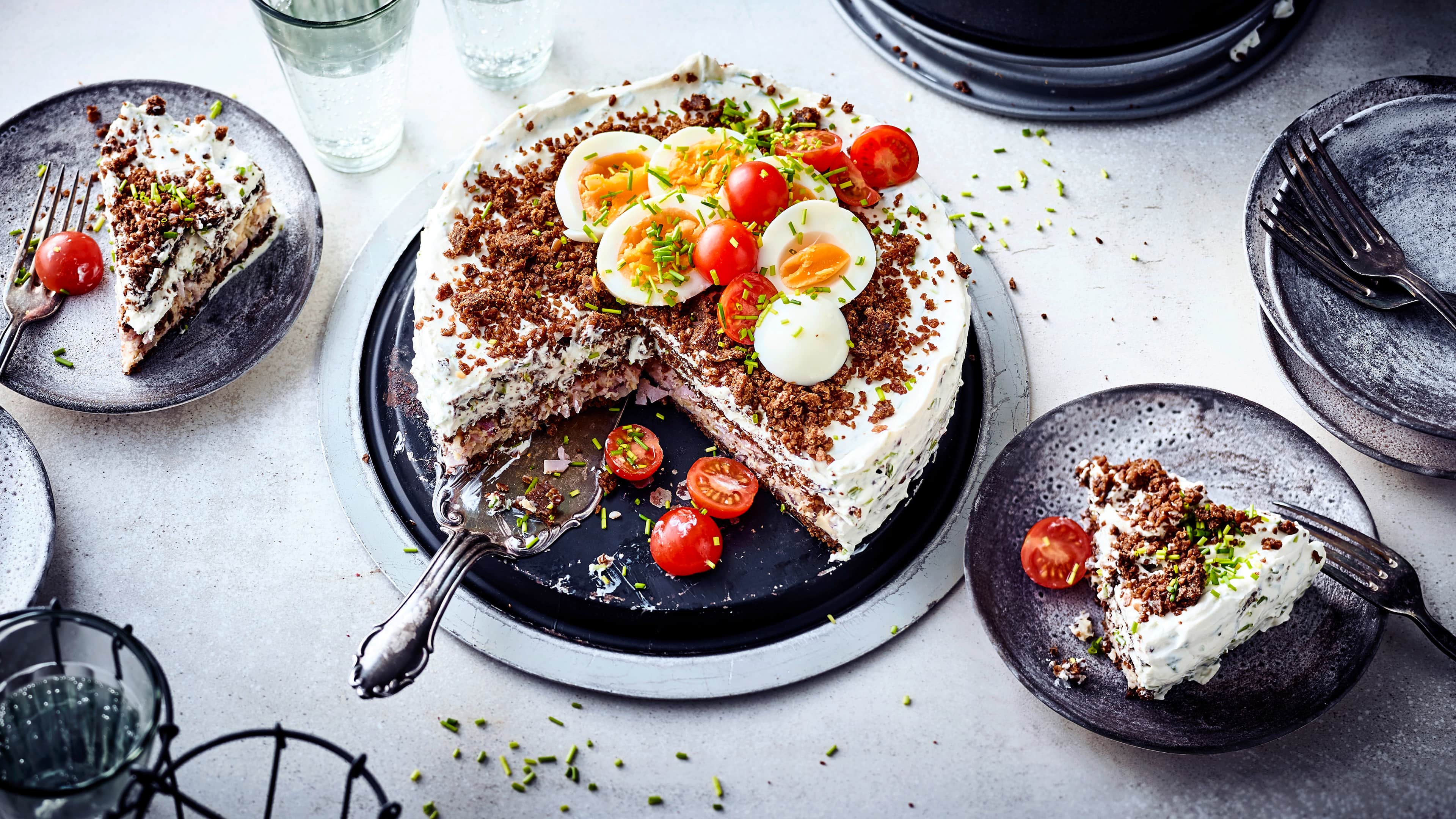 Rezepte für herzhafte Kuchen: Backen mal anders | EDEKA
