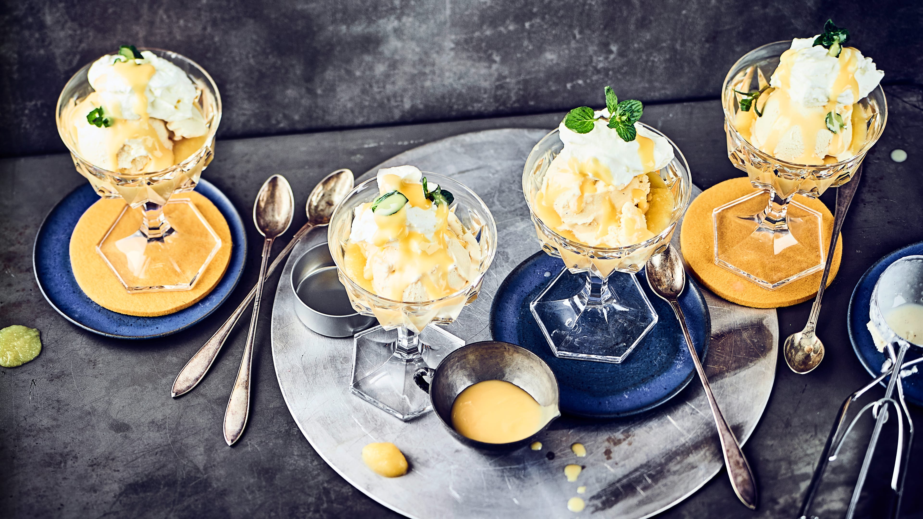 Schwedeneisbecher - Rezept | EDEKA