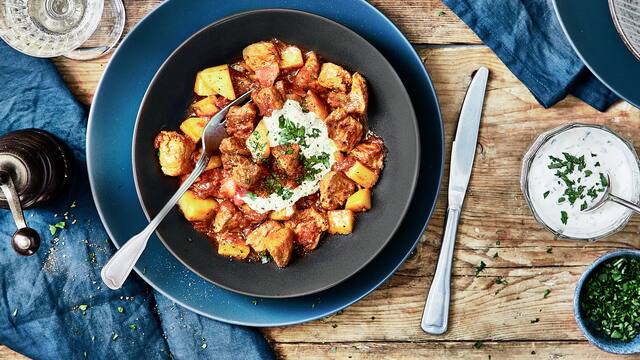 Schweinegulasch mit Gemüse