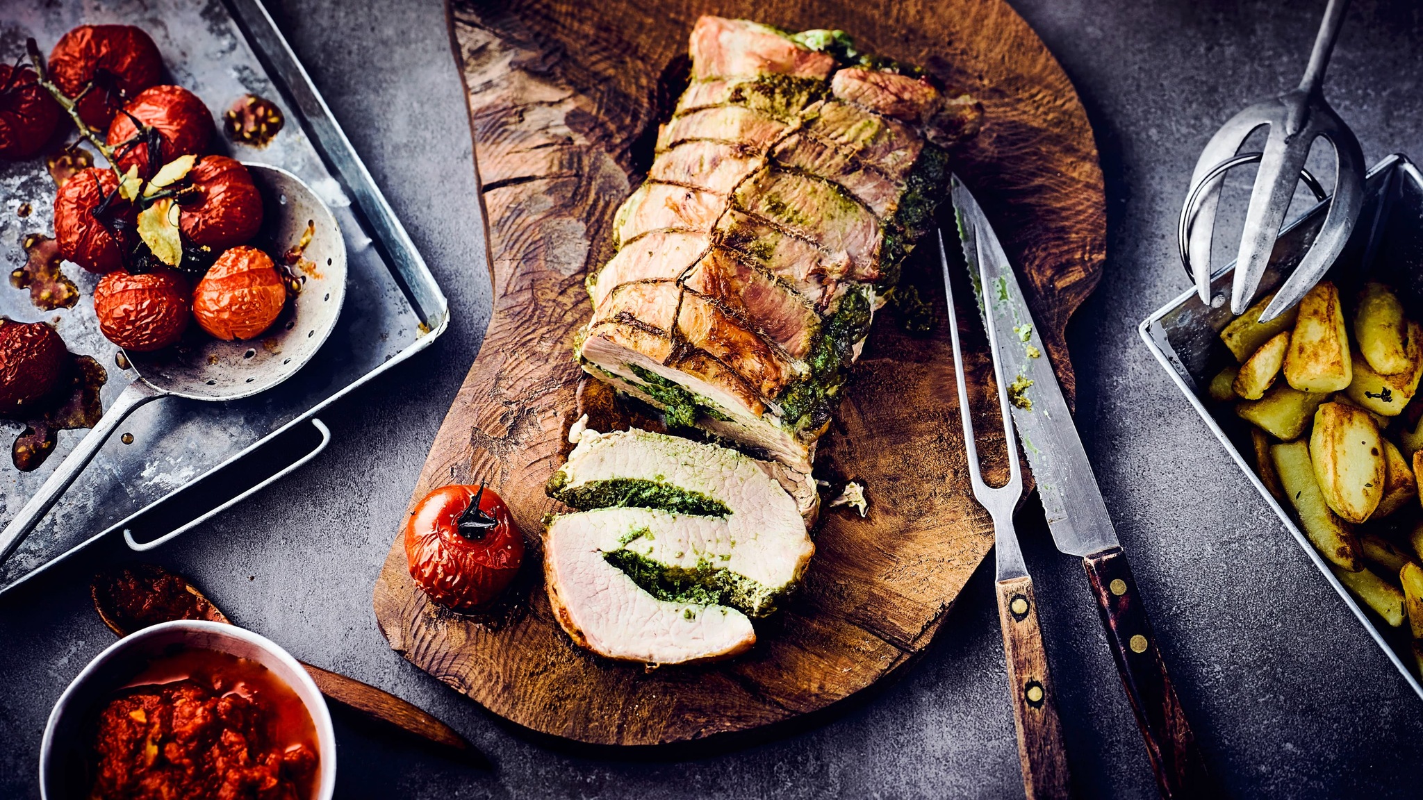 Saftiger Schweinerückenbraten