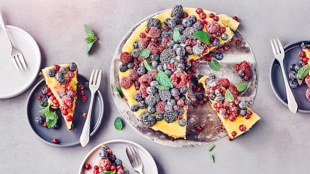 Sommerliche Beerentorte