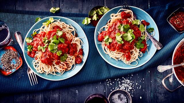 Spaghetti mit scharfer Sauce