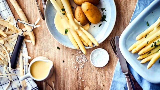 Spargel à la Hollandaise