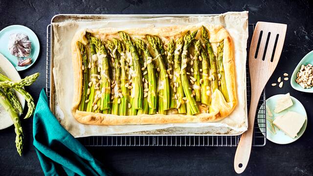 Spargel-Blätterteig-Tarte