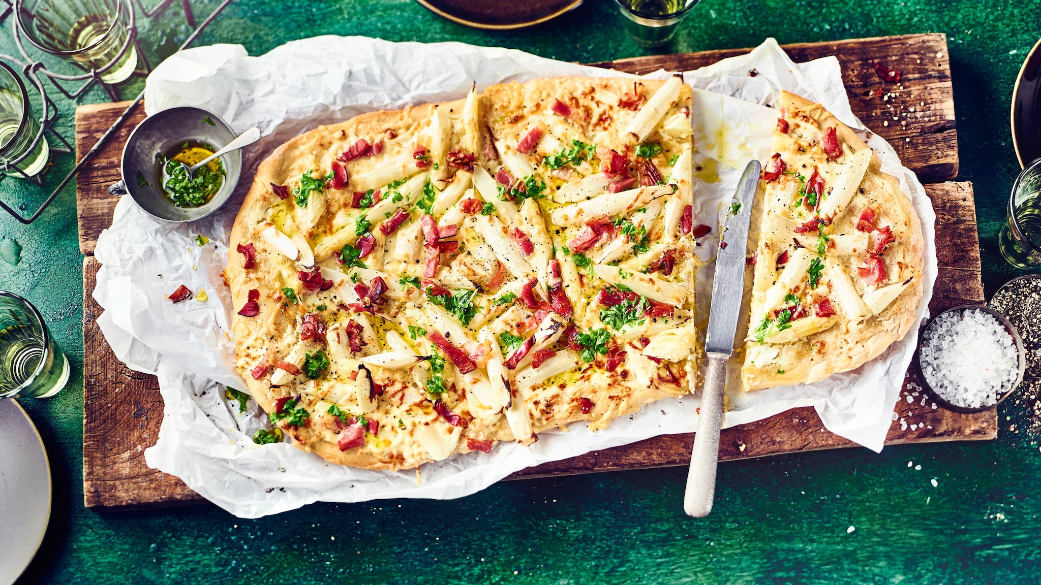 Spargel Flammkuchen