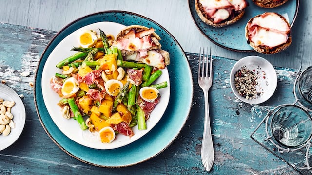 Spargelsalat mit Schinken