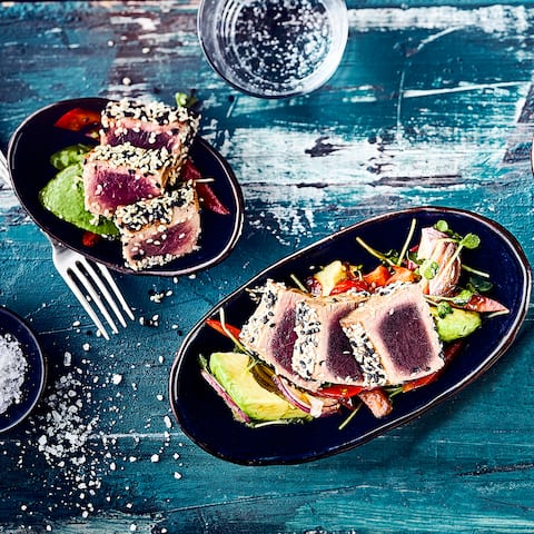 Thunfisch-Kresse-Avocadobett