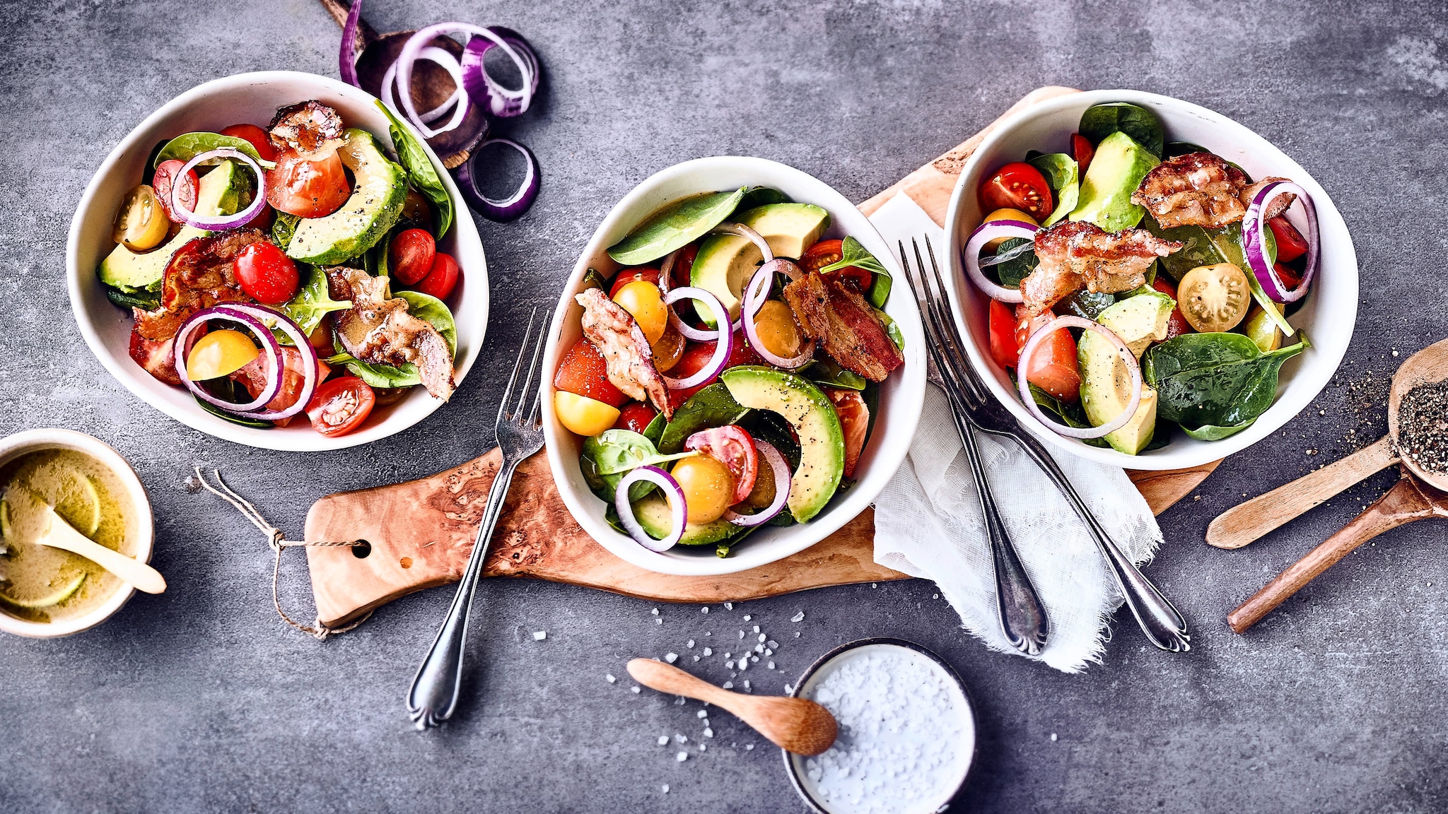 Tomaten-Avocado-Salat