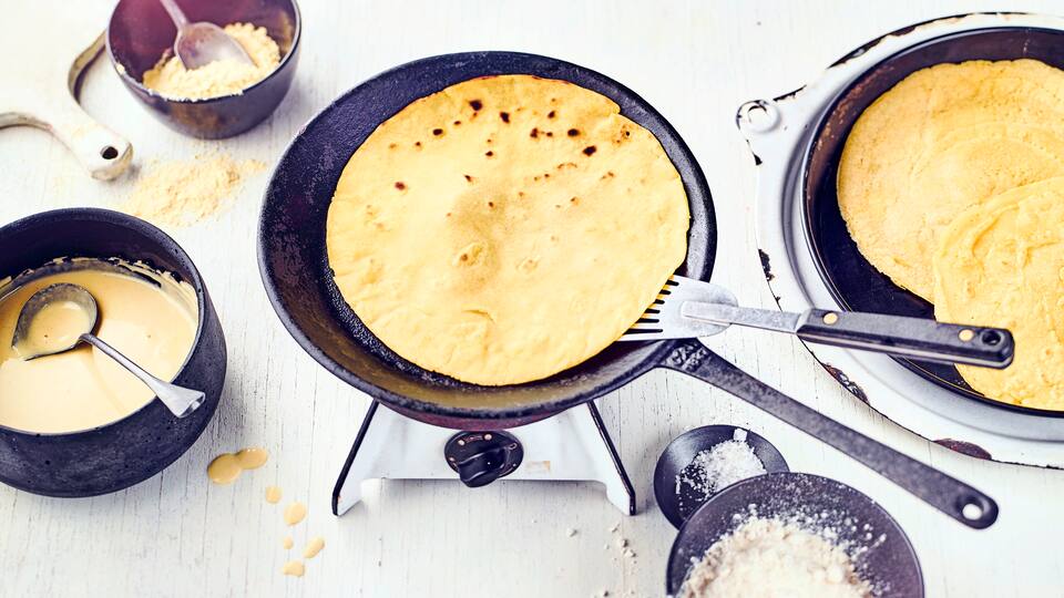 Vielfach süß oder herzhaft belegbar sind unsere selbstgemachten Tortillas aus Weizen- und Maismehl. 