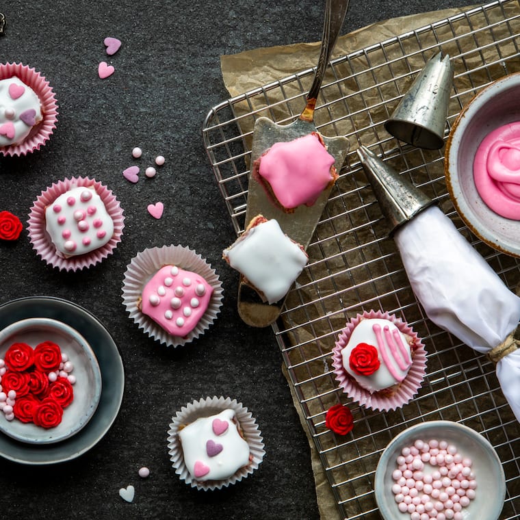 Valentinstags-Petits-Fours