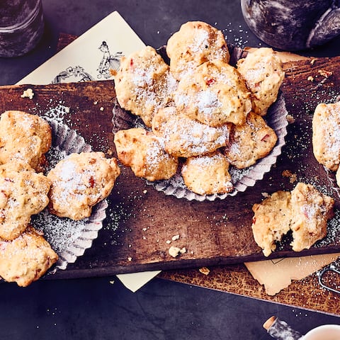 Feine Apfelwolken zur Adventszeit oder auch mal mitten im Jahr: Probieren Sie doch einmal unsere vegane Variante mit Haferflocken und Ahornsirup. 