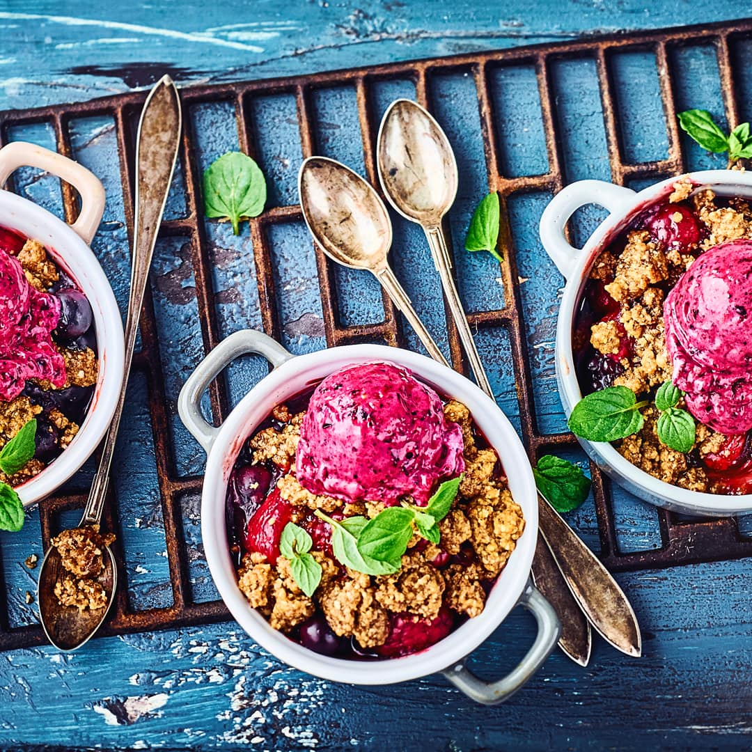 Veganer Beeren-Crumble