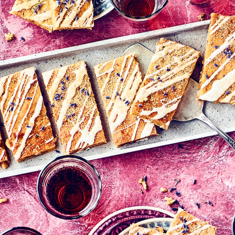 Veganer Nuss-Apfelkuchen