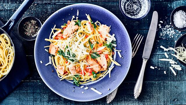 Wildlachs mit Spaghetti