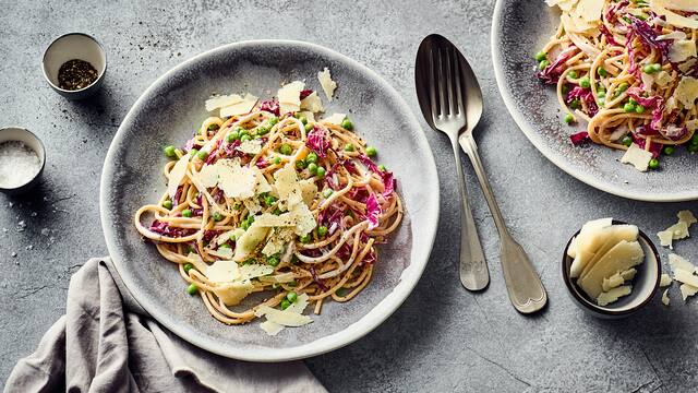 Zitronen-Erbsen-Vollkornspaghetti