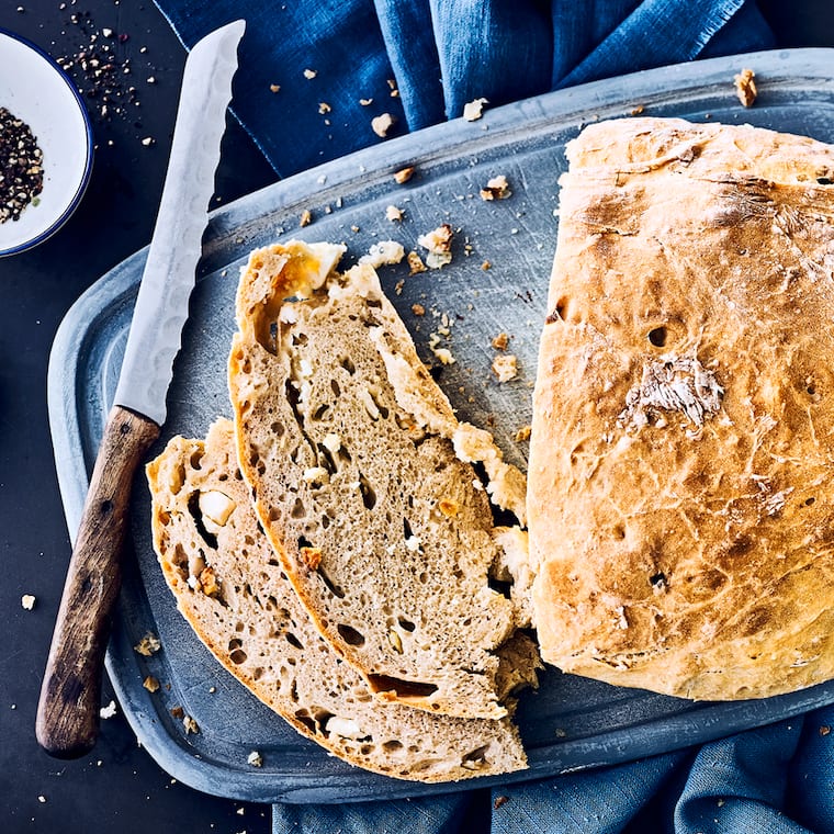 Zwiebel-Käse-Brot