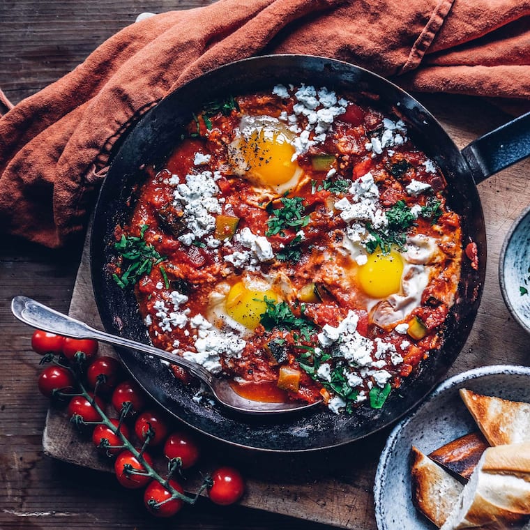 Einfaches Shakshuka mit Gemüse