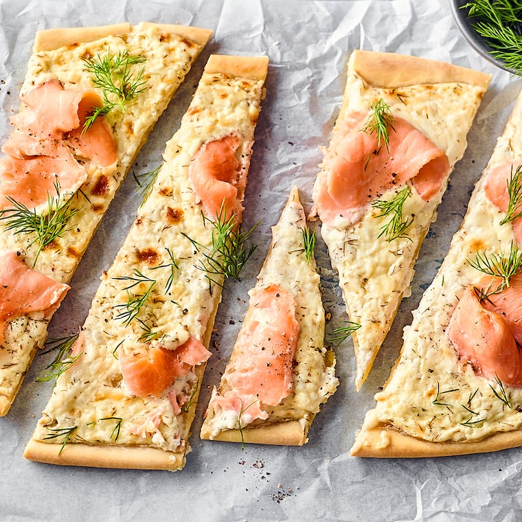 Flammkuchen mit Lachs