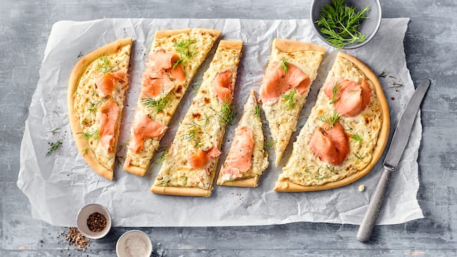 Flammkuchen mit Lachs