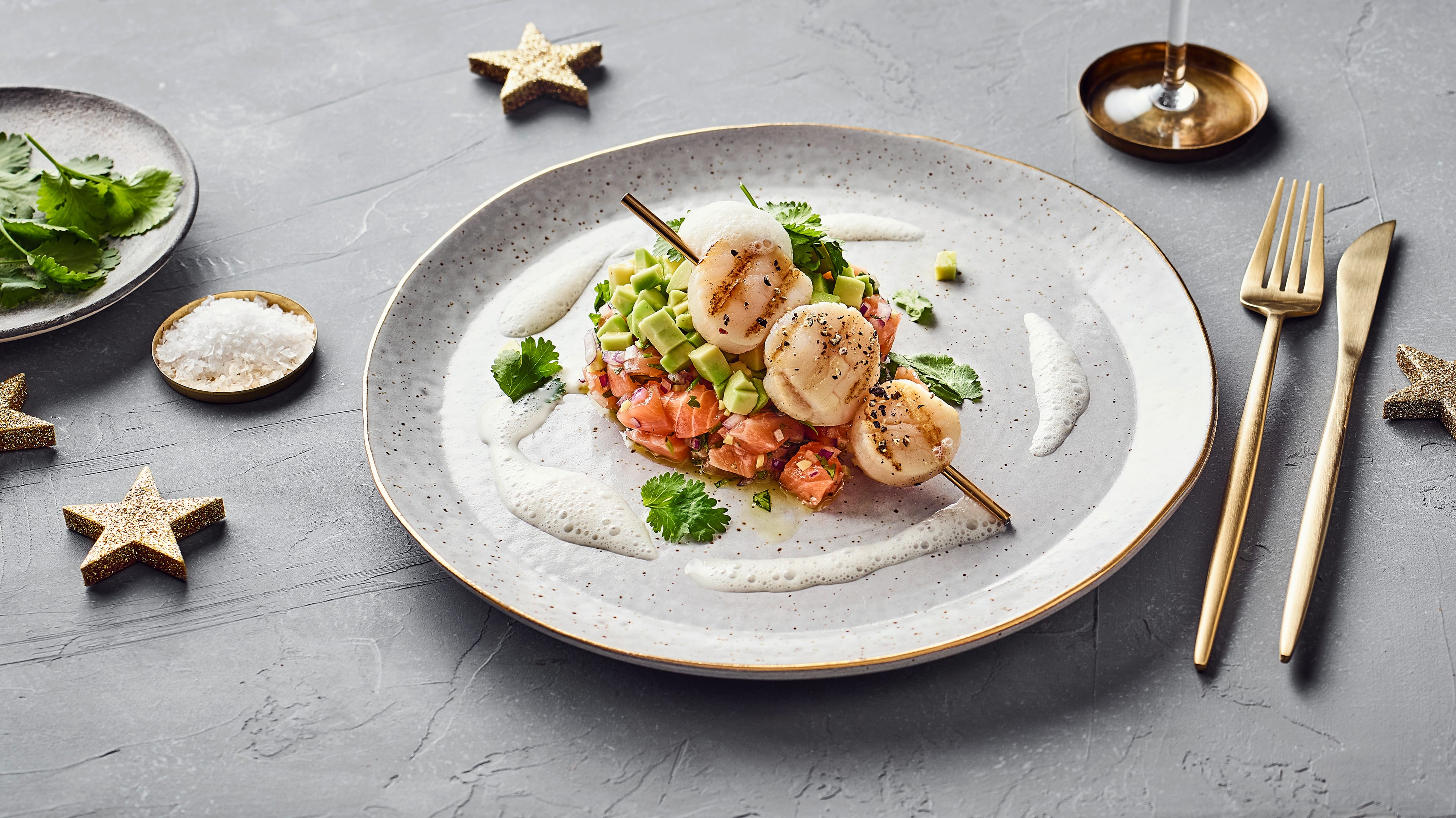 Lachstatar mit Avocado - Rezept | EDEKA