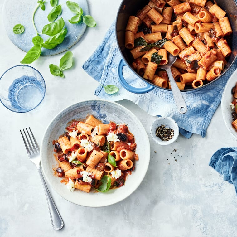 Mezze Maniche mit Aubergine