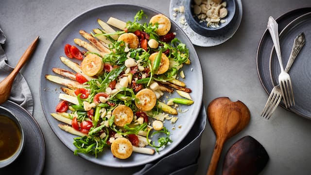 Salat von gebratenem Spargel