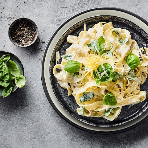 Zitronen-Basilikum-Pasta