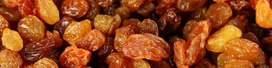 Sultaninen werden aus der kernlosen Sultana-Traube gemacht.
