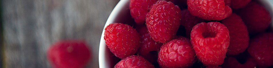 Himbeeren: kleine Früchte mit rosa- bis dunkelroter Farbe Himbeeren: kleine Früchte mit rosa- bis dunkelroter Farbe