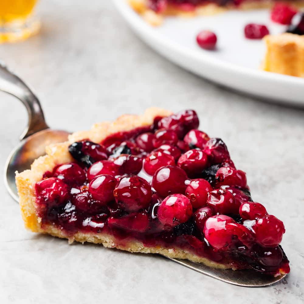 Rote Grütze mit Vanillesoße | EDEKA
