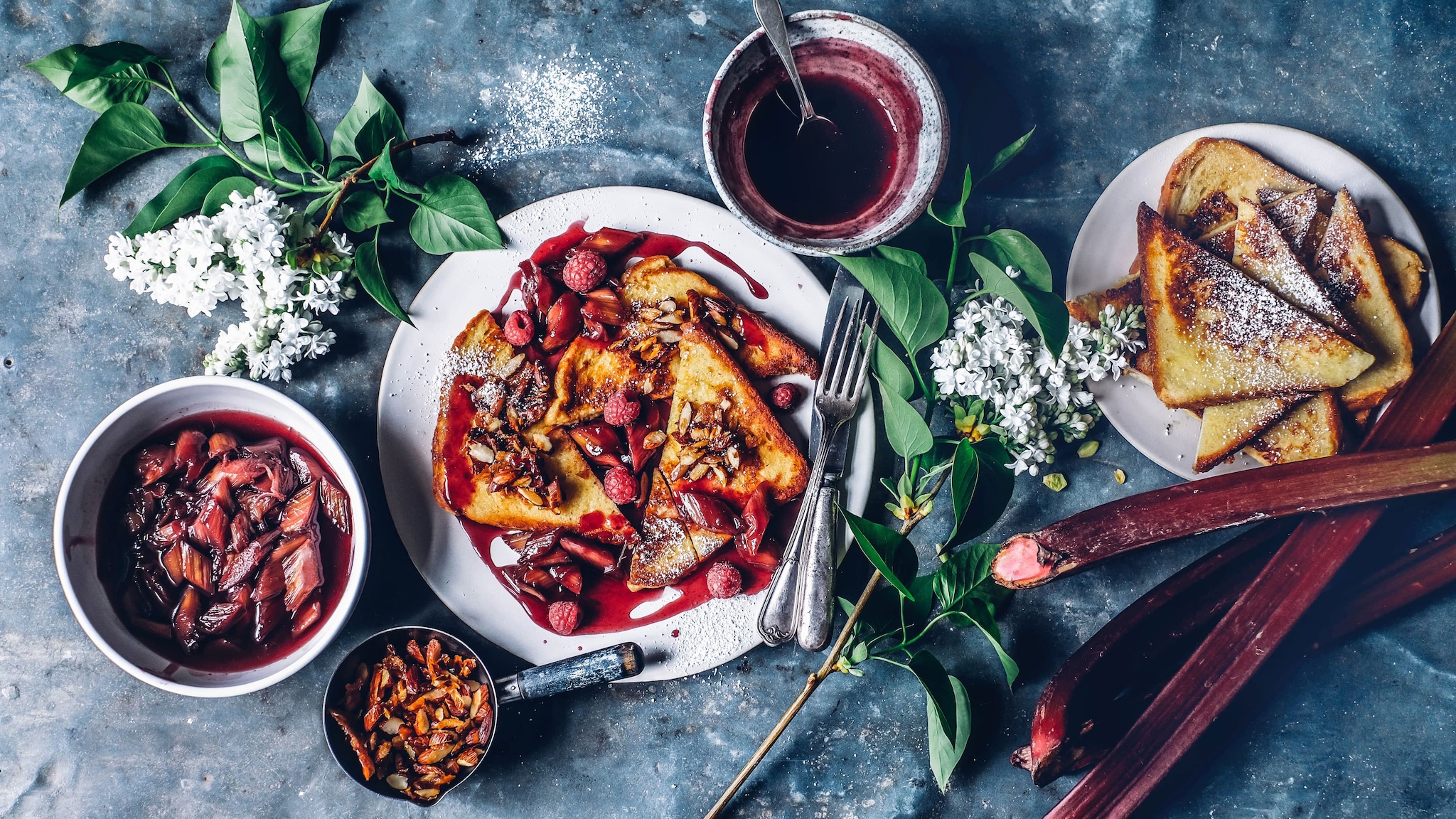 French Toast mit Rhabarber