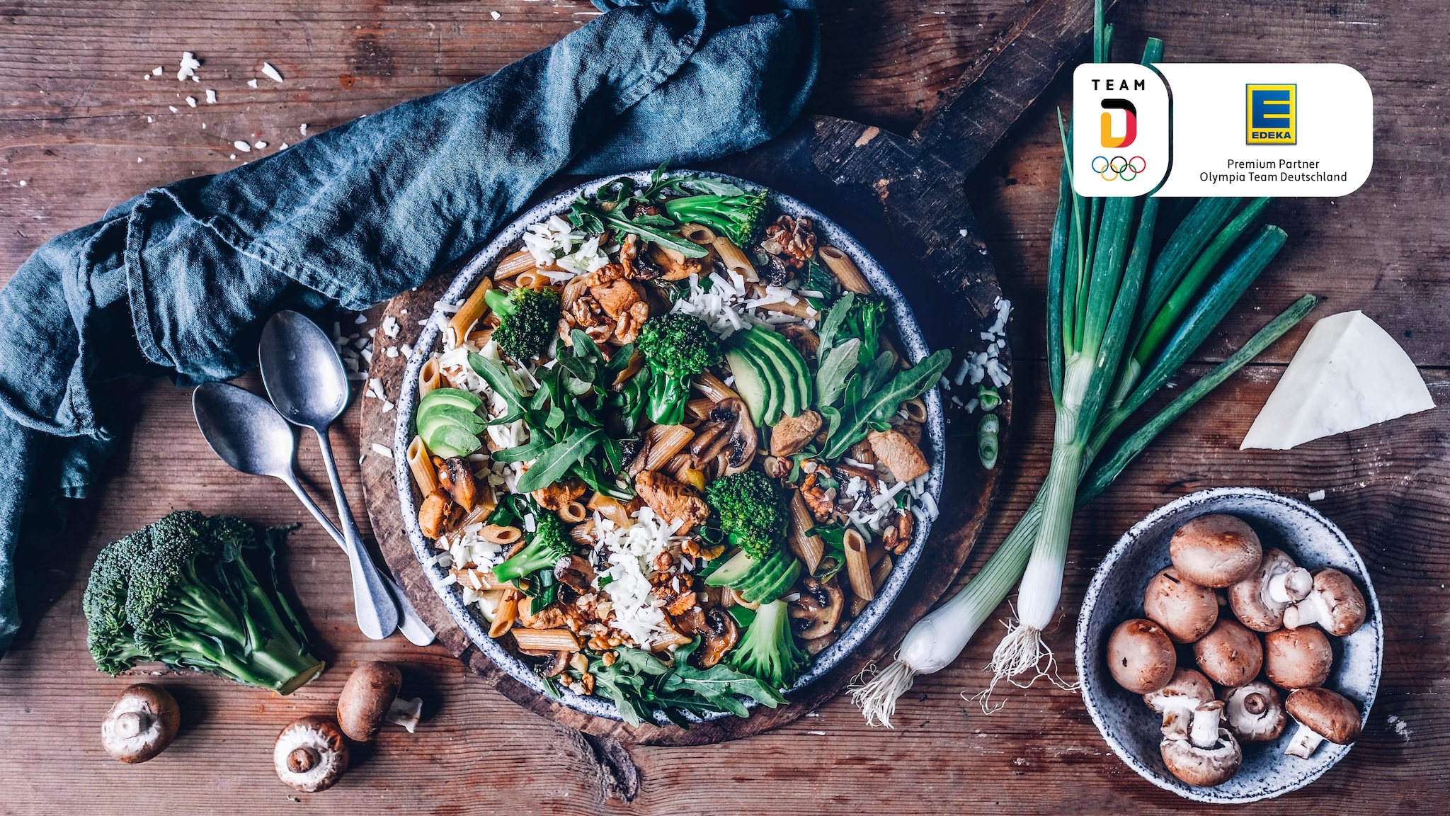 Pasta mit BBQ-Hähnchen und Gemüse