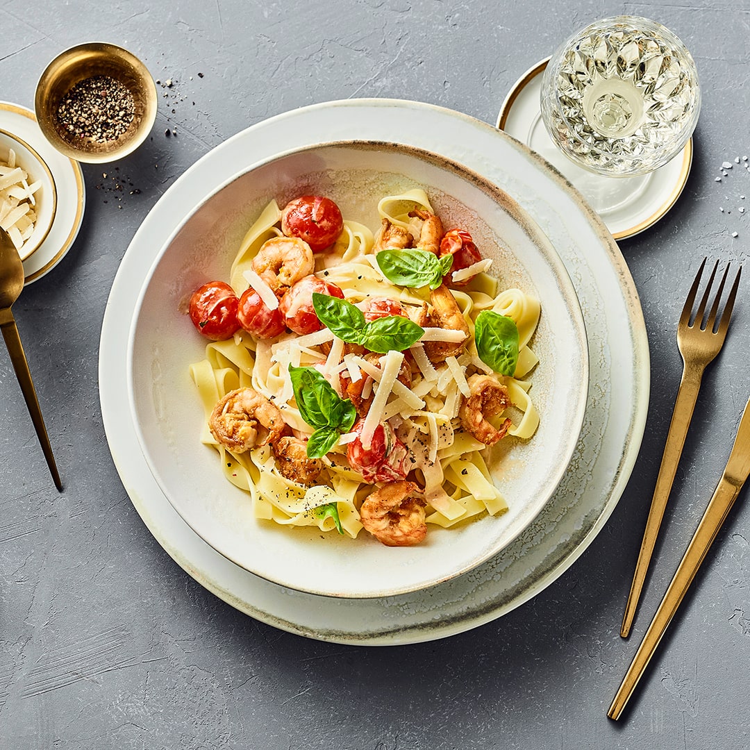 White Tiger Garnelen auf Tagliatelle