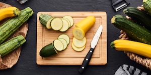 Unterschied von grünen und gelben Zucchini