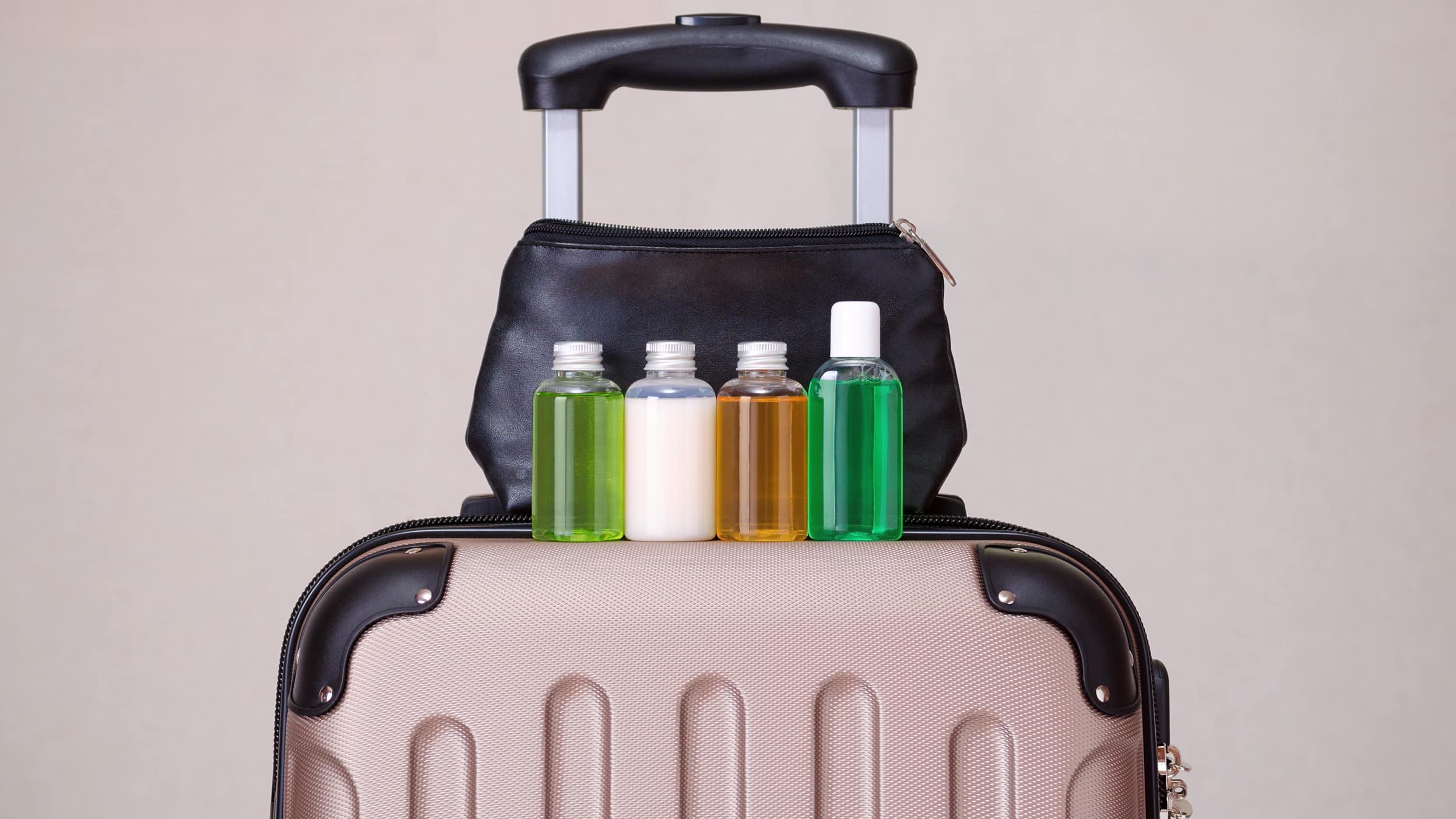 Шариковый дезодорант в ручной клади. Шампунь в ручной клади в самолете. Ручная кладь дезодорант спрей. Шариковый дезодорант в ручной клади. Ручная кладь дезодорант спрей.