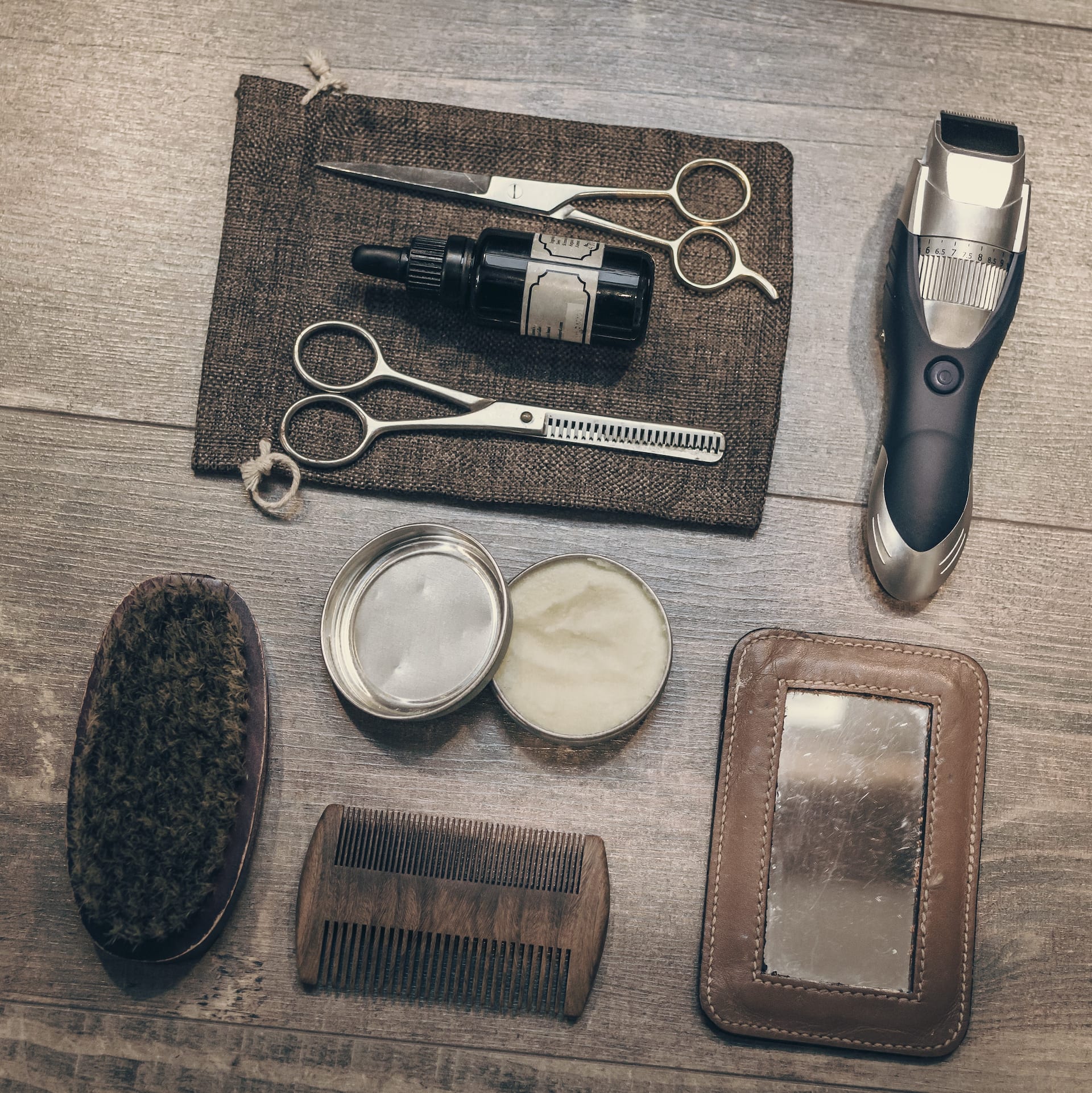 Utensilien zum Bart trimmen