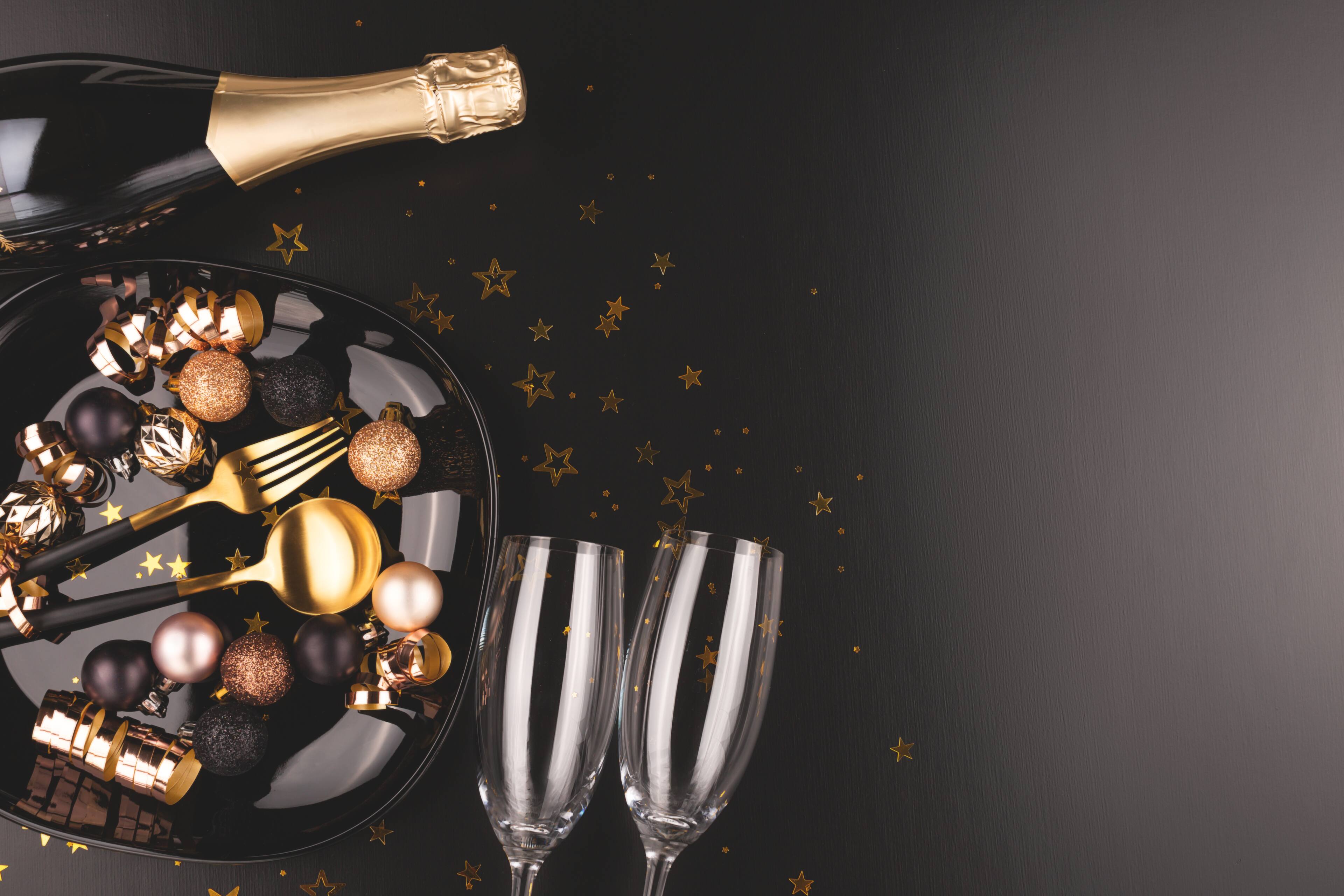 16 Goldene Hufeisen Deko 4 Cm – Glücksbringer Für Silvester, Tischdeko & Gastgeschenke