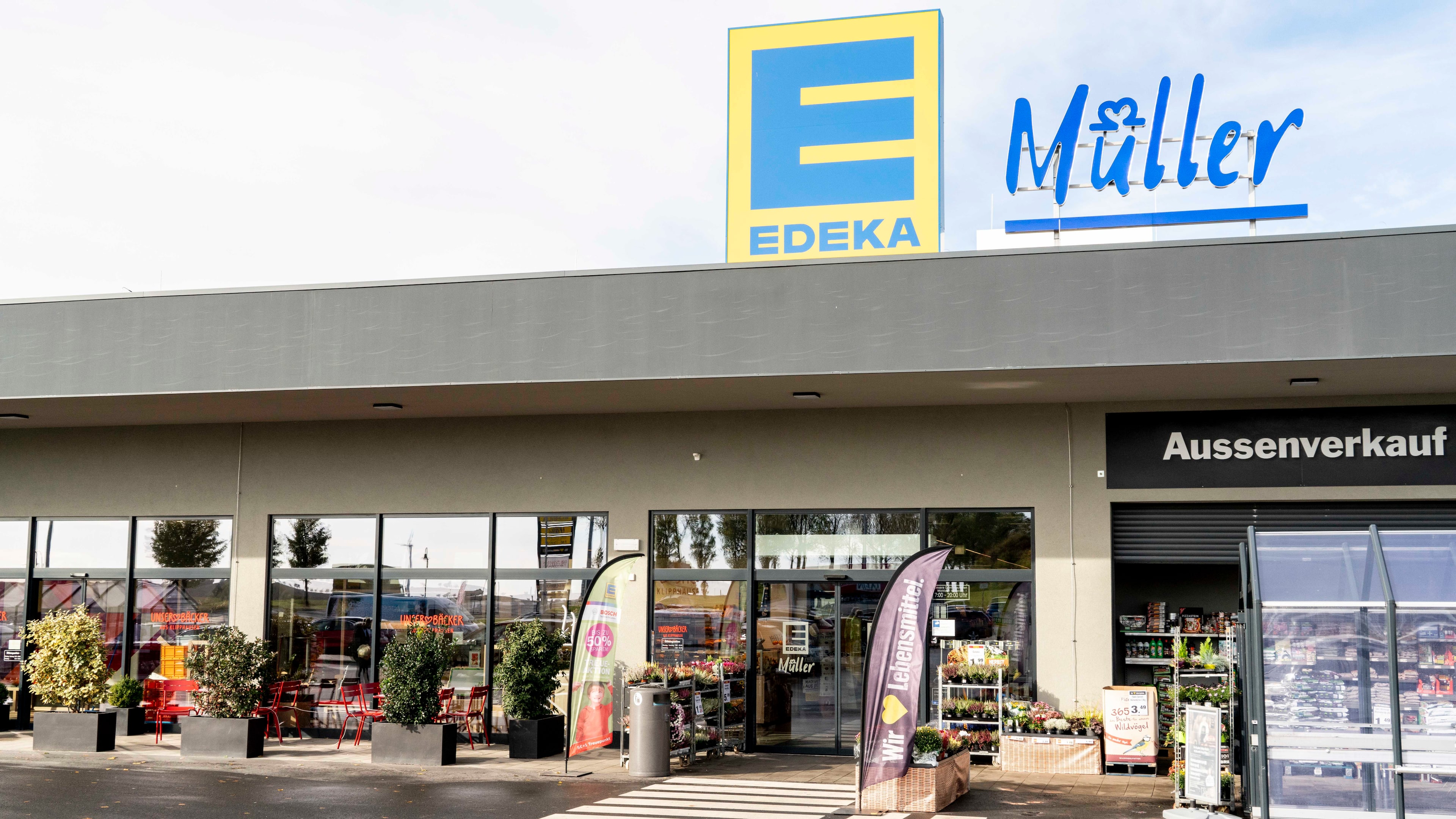 Markteingang, EDEKA Müller